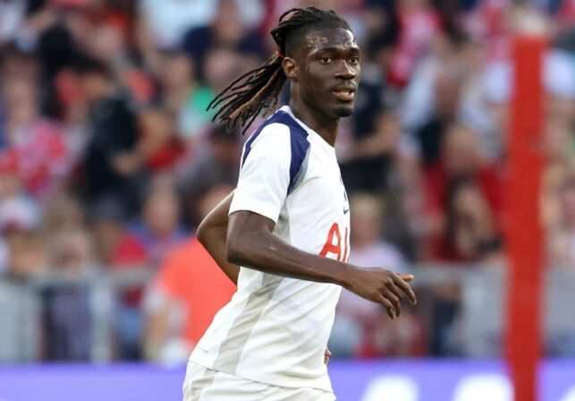 (Видео) Бисума се врати по повредата, па по 15 секунди повторно се повреди