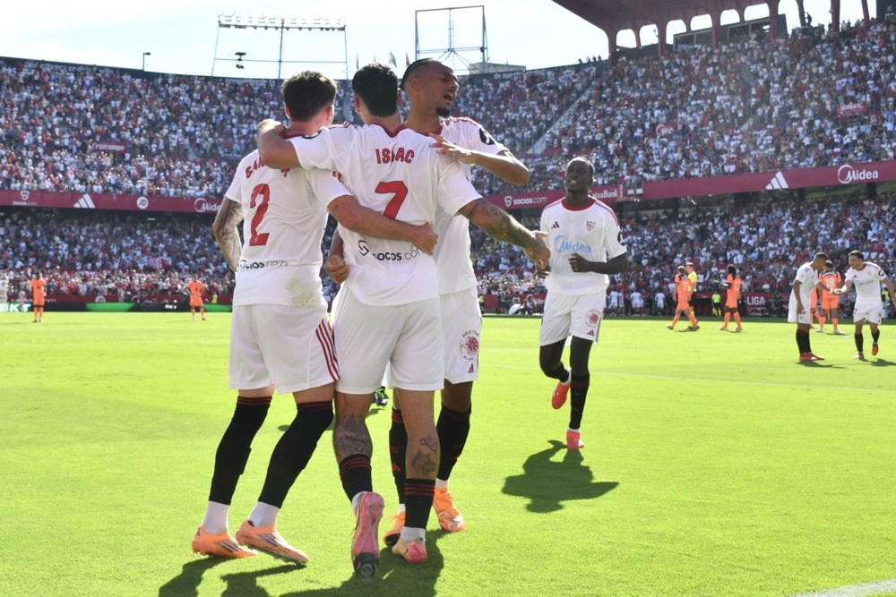 (Видео) Дебакл на Барселона во Севилја, Алавес го победи Елче