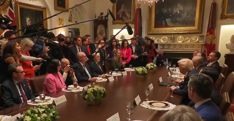 (Видео) Трамп до австралискиот амбасадор: Не те сакам и веројатно никогаш нема да те сакам