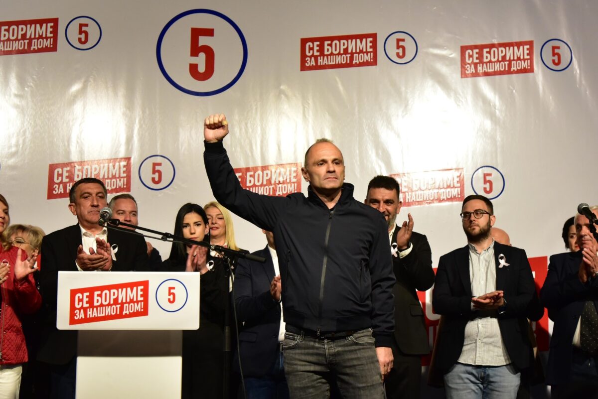 (Видео) Филипче: Мицкоски од уста не ме вади