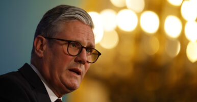 Виткоф: Семејствата конечно ги имаат своите најблиски дома; Стармер: Клучна фаза на крајот од војната