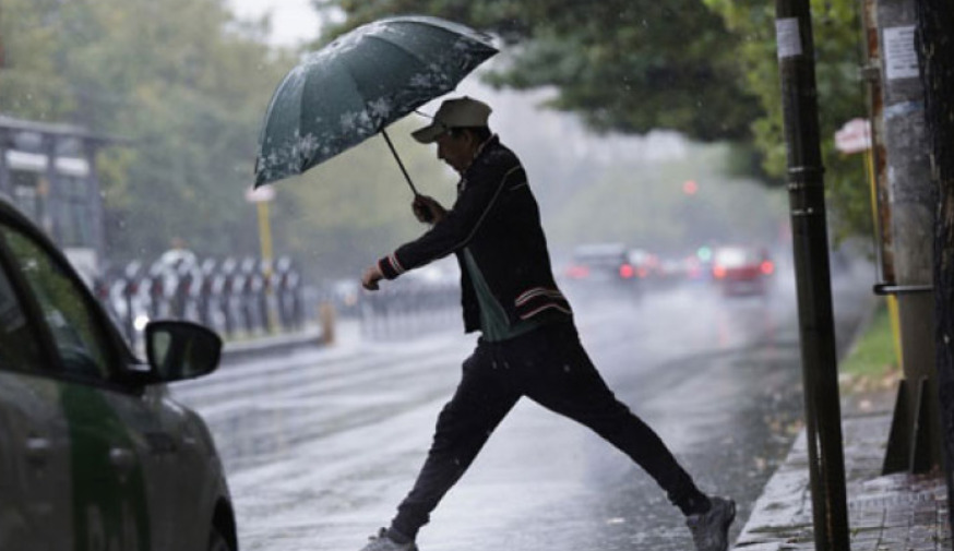 Во Бугарија и Романија на сила црвен метео аларм поради обилни дождови