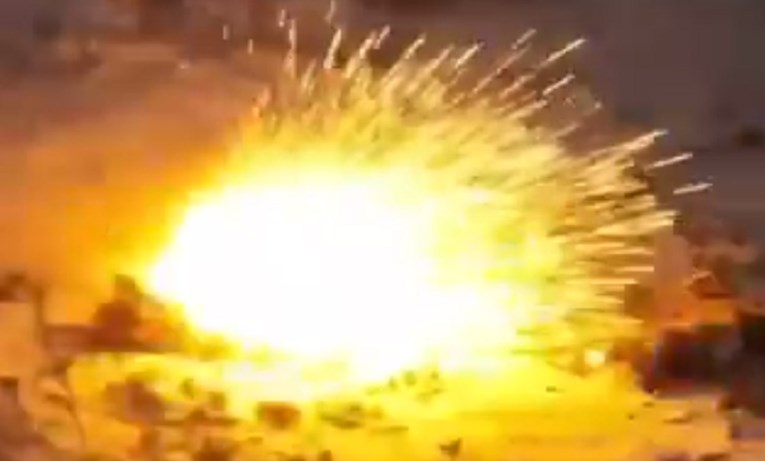 Во експлозија на фабрика во Русија загинаа три жени