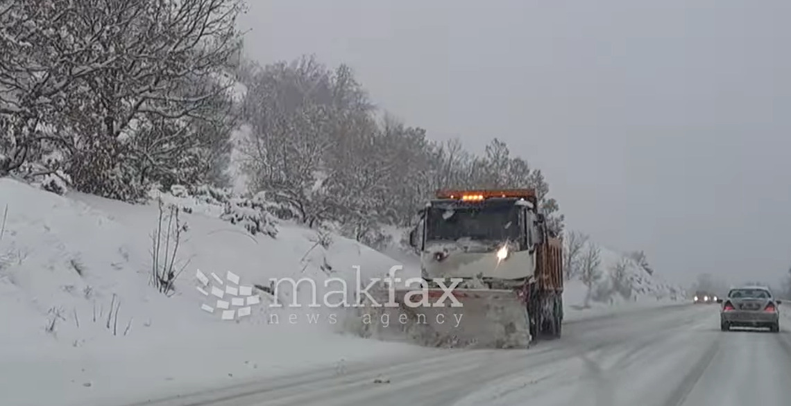 Во прекин сообраќајот на патот Никифорово – Леуново – Бунец поради врнежи од снег