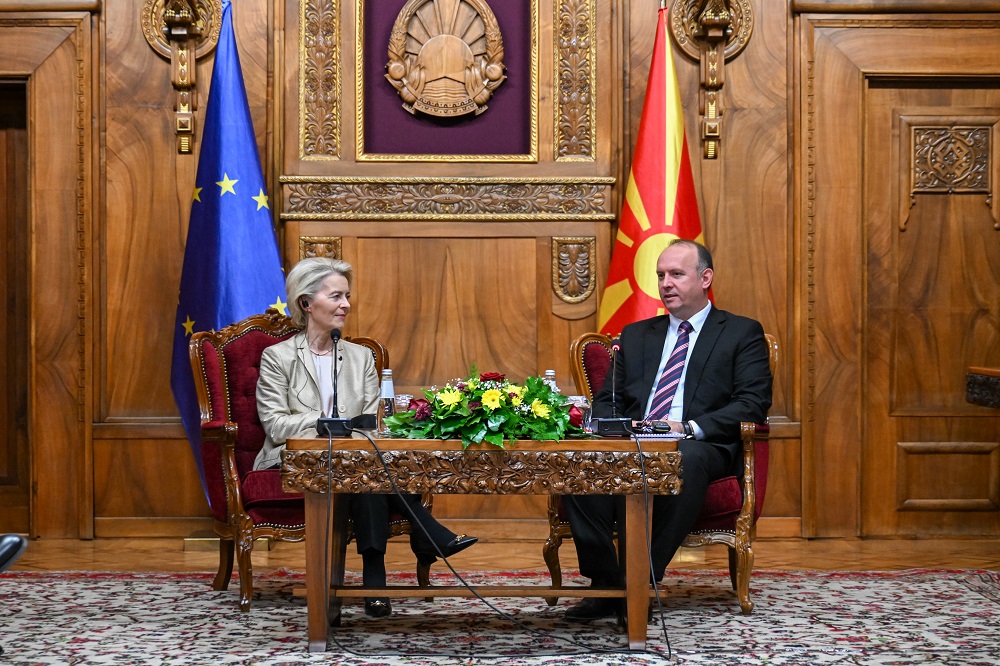 Гаши – фон дер Лајен: Економска интеграција на единствениот европски пазар пред интеграција во ЕУ