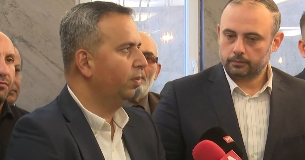 Демир најави инвестиции во Шуто Оризари им се заблагодари на ромските партии кои го поддржаа