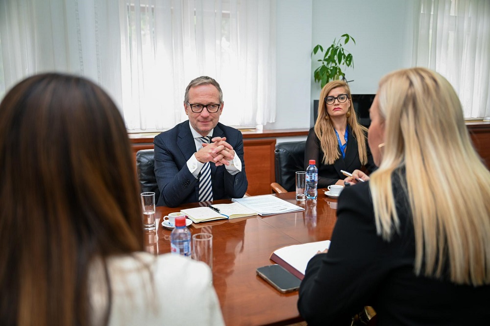 Димовска-Вал: Соработката е клуч за успех на реформите