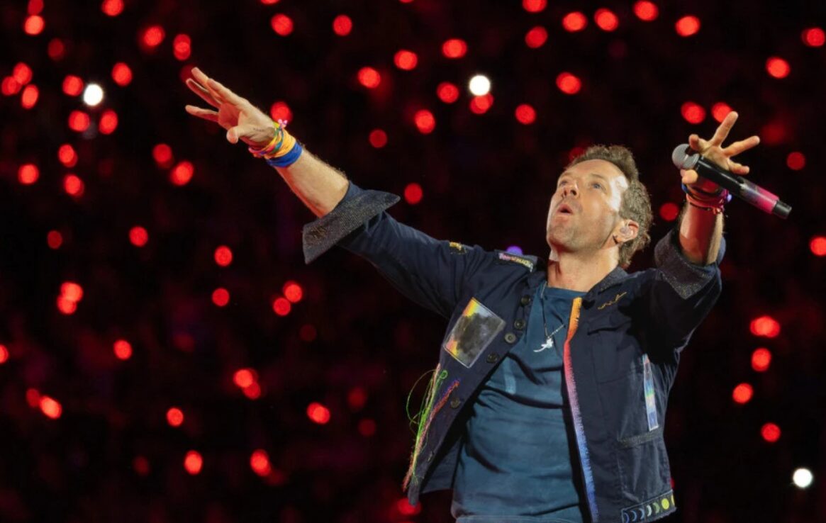 Крис Мартин во врска со ѕвездата од „Игра на тронови“, а само што ја заврши осумгодишната врска