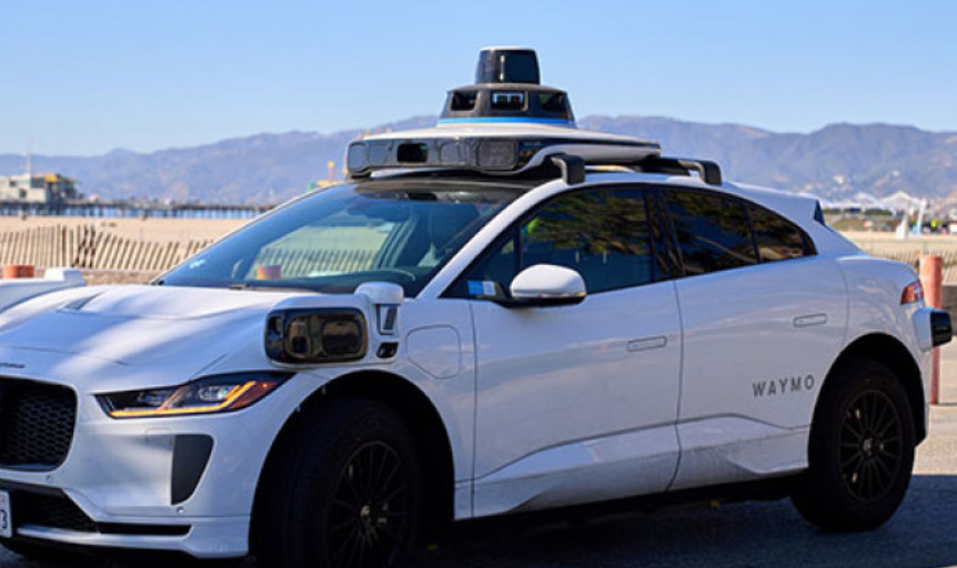 Лондон ќе добие такси без возачи следната година