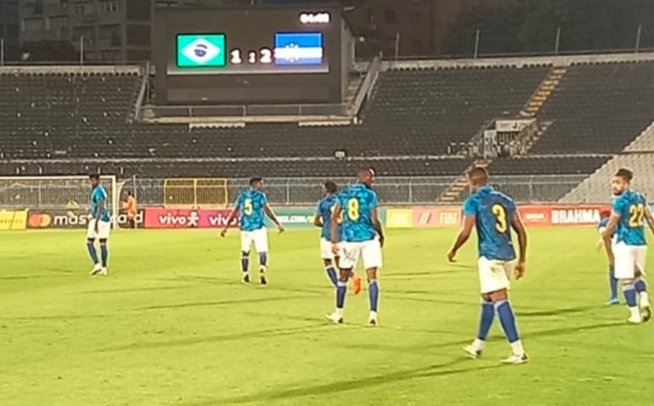 Мала држава од Атлантикот е пред историски пласман на СП 2026, а билетите за најважниот меч се продаваат во пекарници