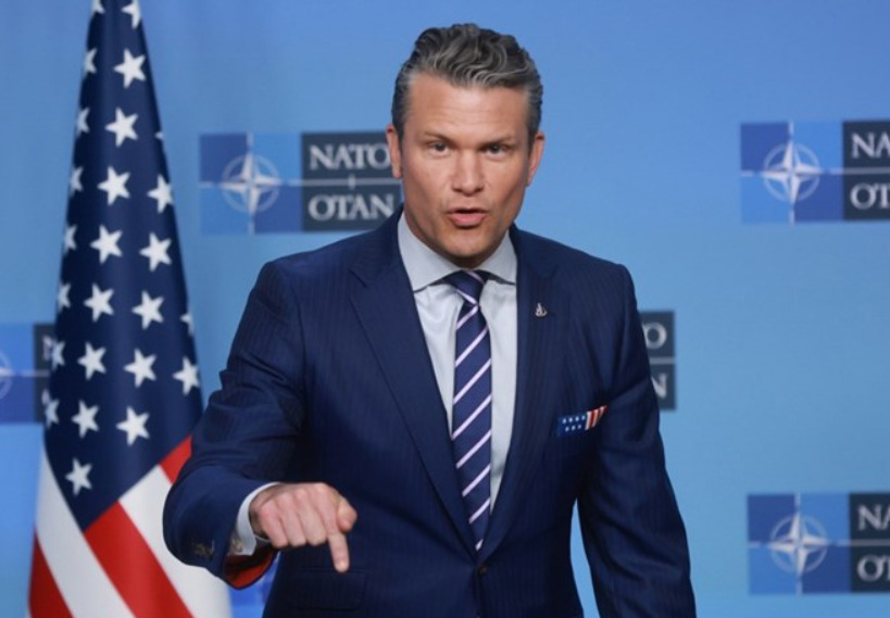 Министерот за одбрана на САД: Мирот се постигнува со сила, а не со зборови, зголемете ја помошта за Украина