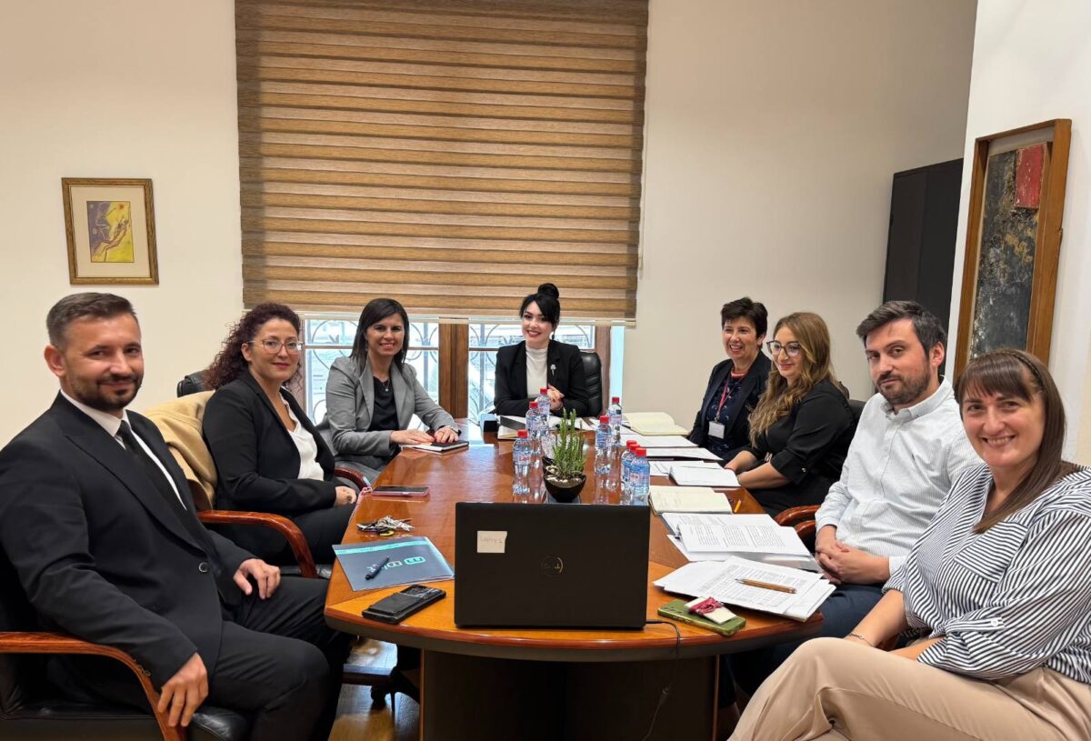 Министерството за финансии и Групацијата на небанкарски финансиски друштва при Стопанската комора почнуваат со редовна комуникација за состојбите на пазарот