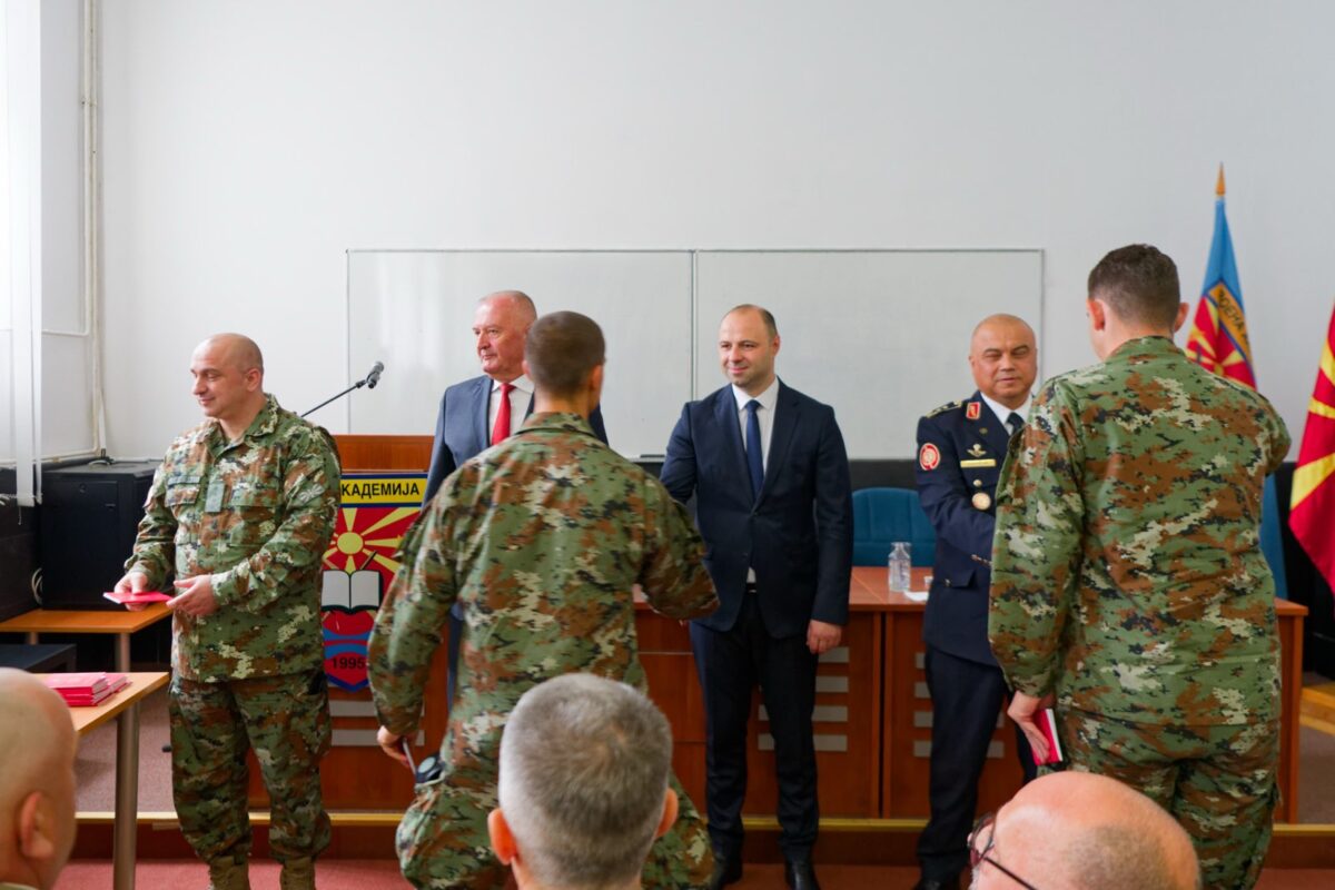 Мисајловски и Хелез на првиот академски час на Воената академија: Академијата е симбол на знаење и лидерство, со високо реноме и квалитетна настава