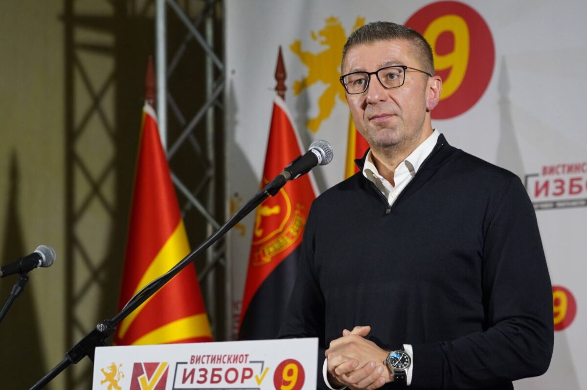 Мицкоски до Филипче: Професионално ли е што судот на Марковски за стомилионски криминал му дава куќен притвор?