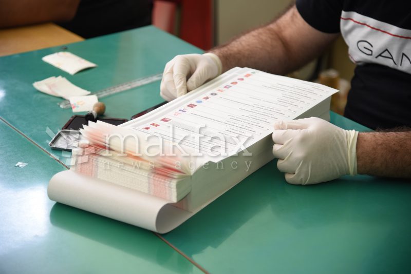 На новинарка сакале да и го земат телефонот, интервенирала и полицијата