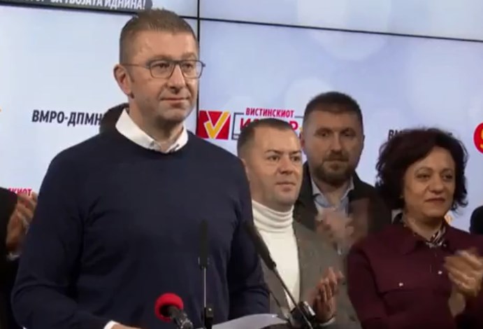 Победивме убедливо во првиот круг во Струмица, дваесет години чекавме на овој ден, рече Мицкоски и кажа дека Орце Ѓорѓиевски оди во втор круг