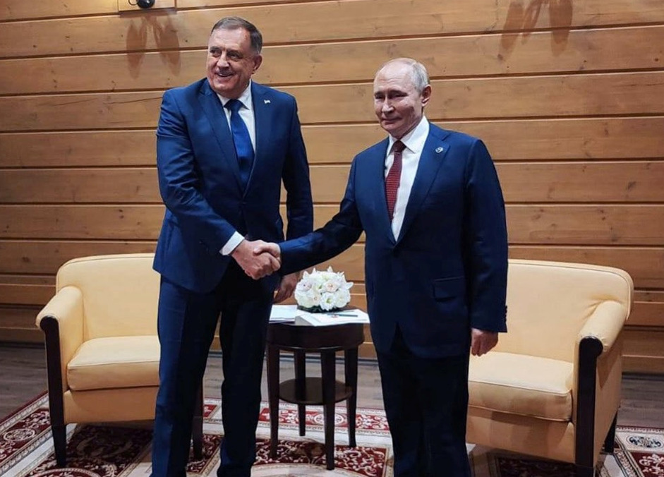 Путин се сретна со Додик