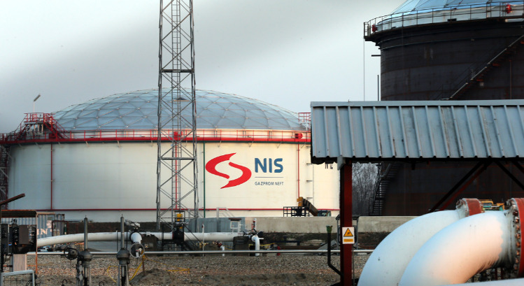 САД воведуваат санкции врз српската нафтена индустрија