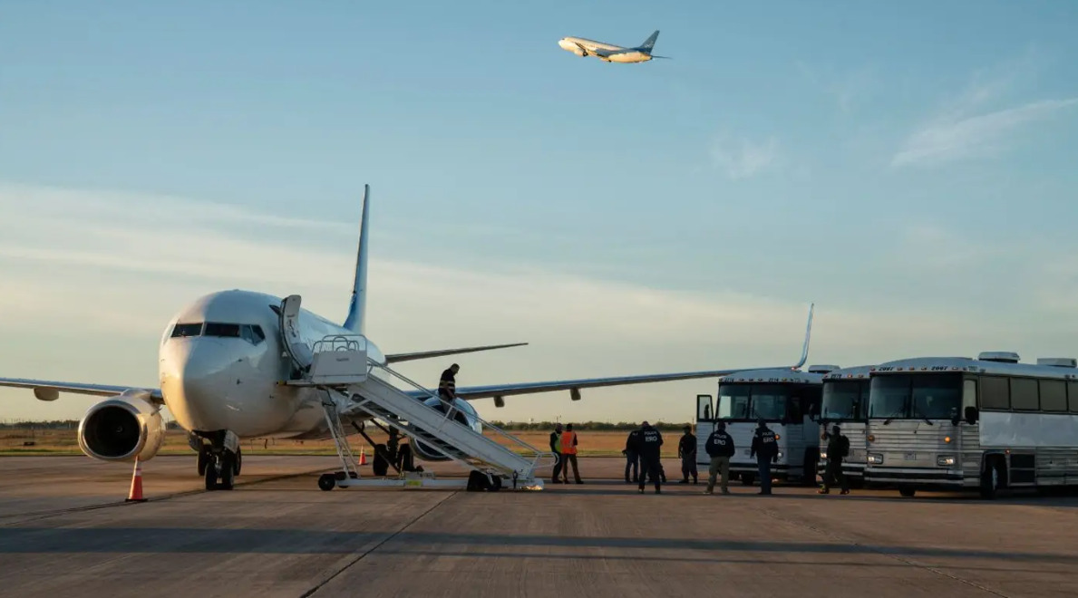 САД ќе им нудат на тинејџерите мигранти 2.500 долари за доброволно враќање дома