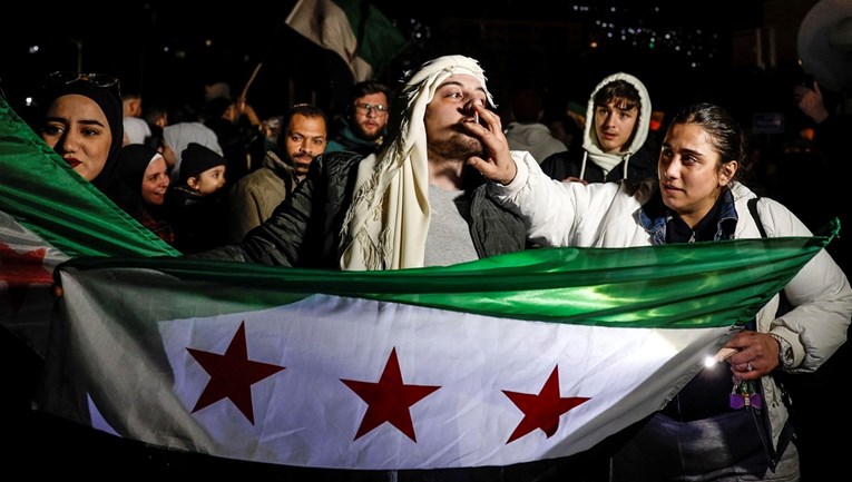 Сириската влада и Курдите постигнаа договор за прекин на огнот