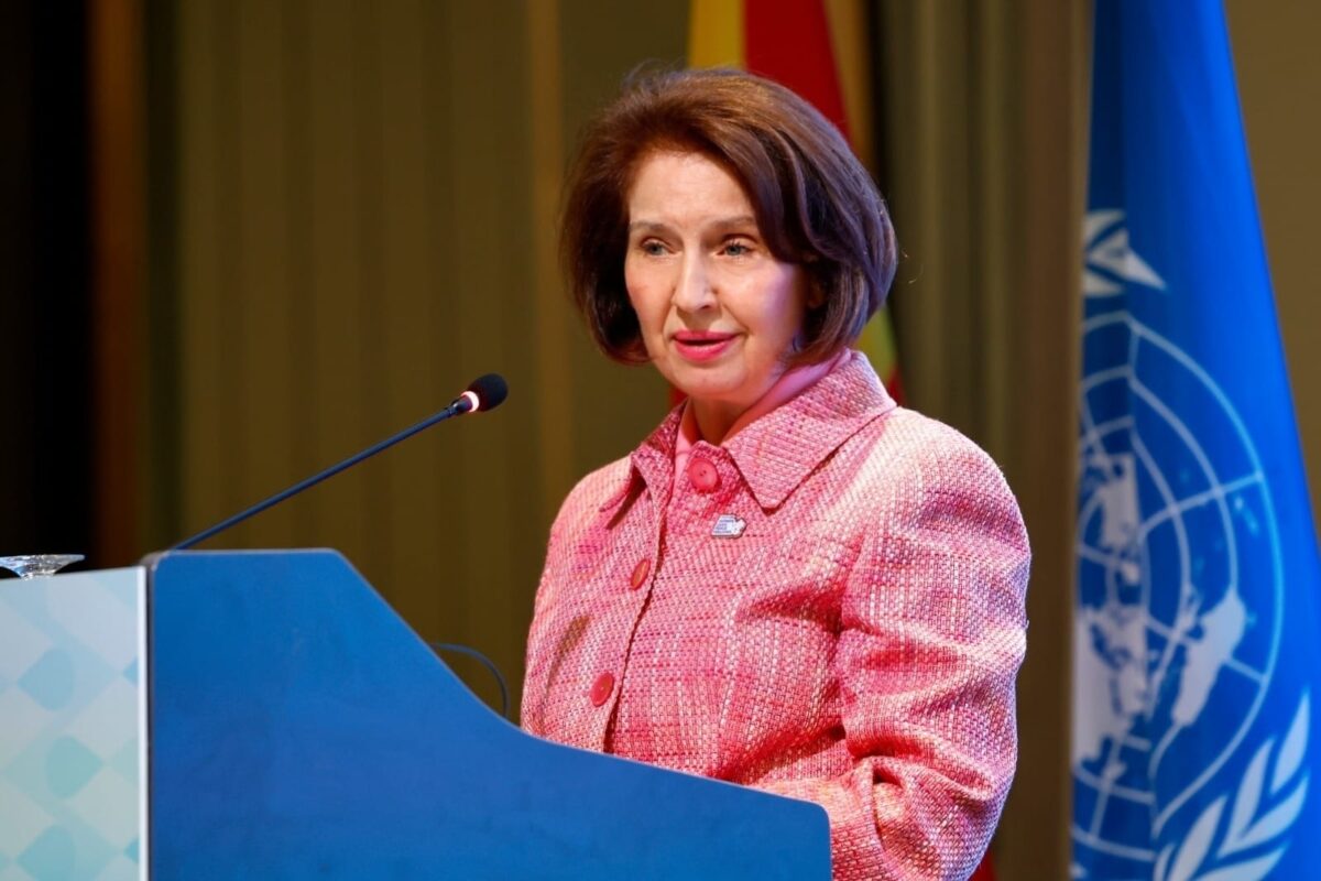 Сиљановска-Давкова: Во мировните преговори со само 7% учество во минатата година жените имаат симболична улога