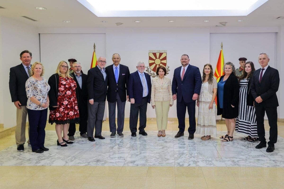 Сиљановска-Давкова на средба со претставници на „Habitat for Humanity International“ и на „Хабитат Македонија“