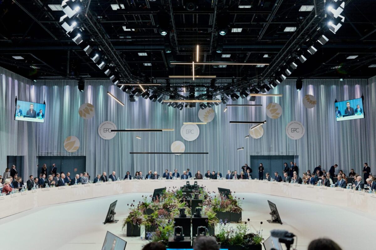 Сиљановска-Давкова од Копенхаген: Ако ЕУ сака да биде геополитичка унија, не смее да го остави Западен Балкан во геополитички вакуум