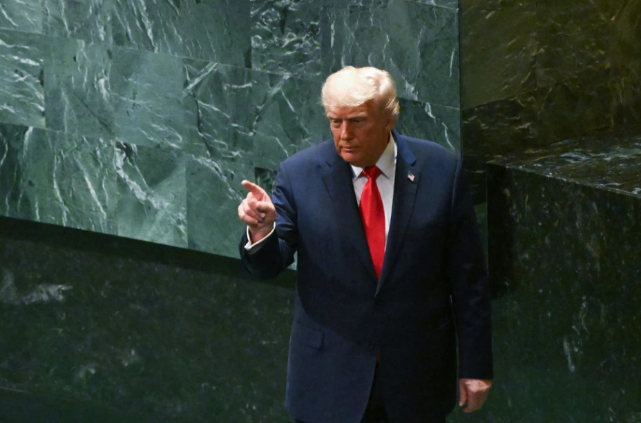 Трамп го доби YouTube на суд