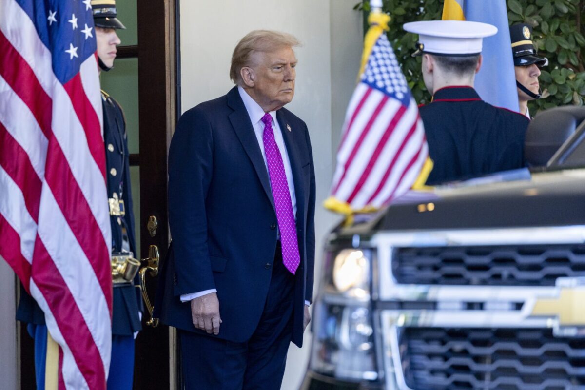 Трамп неодлучен за испорака на ракетите „ Томахавк“ на Украина