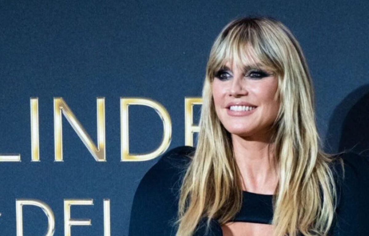 (Фото) „Убива со своето деколте“: бомбастичната Германка нема повеќе што да крие