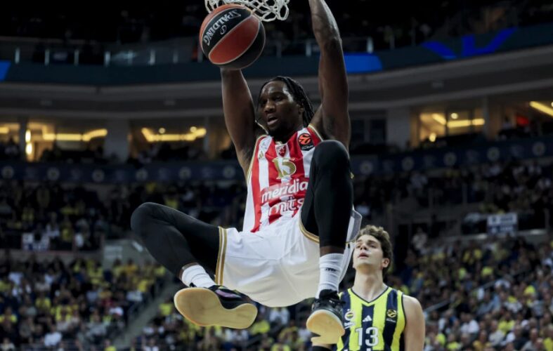 Црвена звезда победи кај европскиот првак Фенербахче