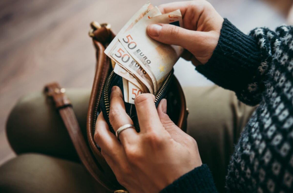 Четири знаци пред Нова Година ќе ги избришат сите долгови