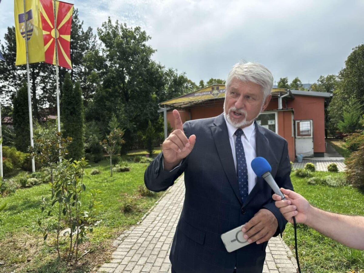 „Две задкулисни коалиции, Левица со ДУИ за Струга и Тетово и СДС со Јакимовски за маркици и тендери во Карпош“, велат од ВМРО-ДПМНЕ