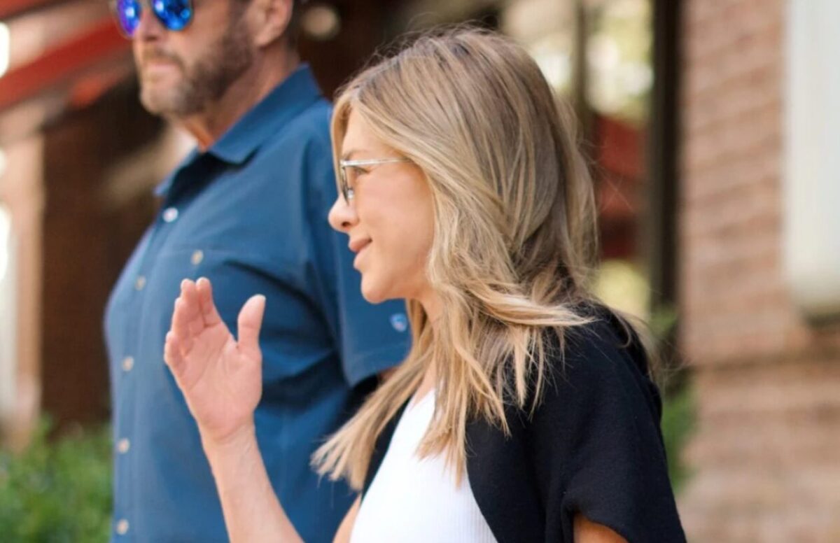 „Таа ми ја врати насмевката по скршено срце“: конечно ја официјализираа својата врска