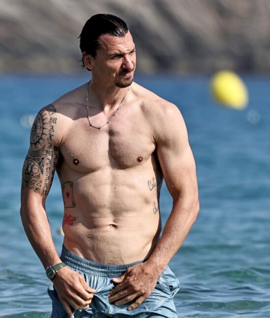 „Тој е жив оган": Златан Ибрахимовиќ повторно се соблече и ги излуди жените