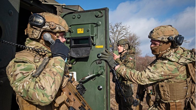 10.000 полски војници ќе ја чуваат критичната инфраструктура на земјата