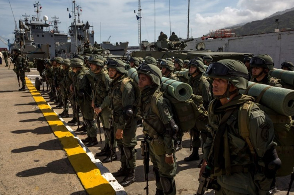 Венецуела мобилизира 200.000 војници: „Подготвени сме за американската закана“