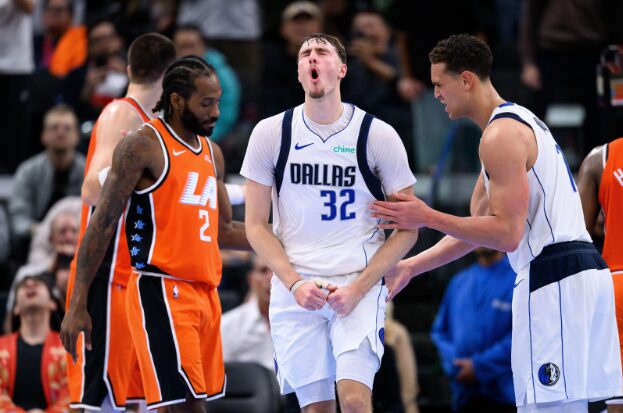 (Видео) Најмладиот прв пик во историјата ги растури ЛА Клиперс