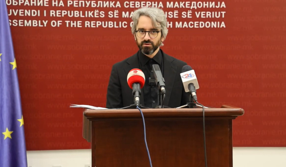 (Видео) По претставката на родителите на загинатите деца во Кочани, Апасиев закажа анкетна комисија на 9 декември