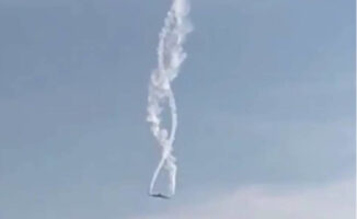 (Видео) Се урна турски воен авион во близина на границата меѓу Азербејџан и Грузија
