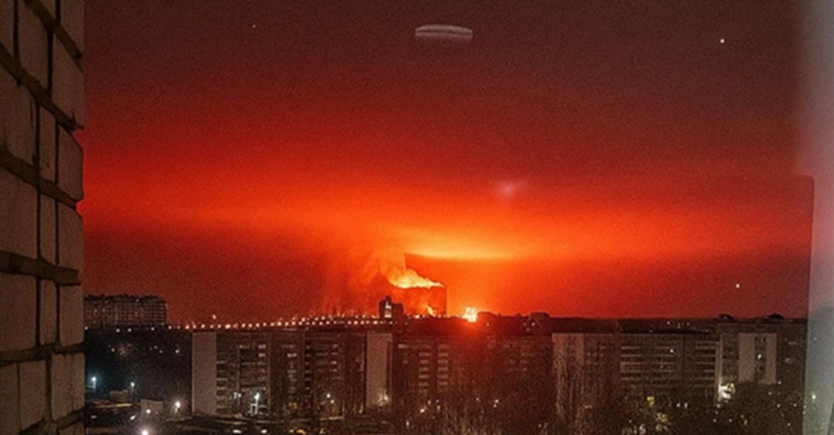 (Видео) Украинците ја нападнаа Русија со дронови: погодена голема рафинерија за нафта