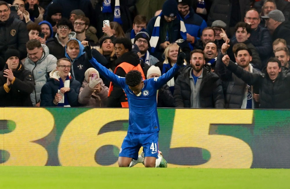 (Видео) Челзи ја декласира Барселона, Баер го победи Манчестер Сити