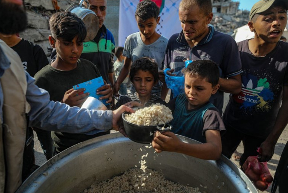 Волонтери во Газа: Нема зеленчук, месо служевме еднаш од почетокот на примирјето