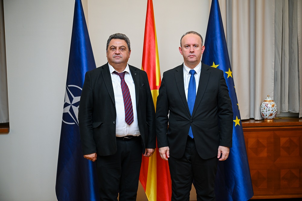 Гаши на средба со ректорот на Универзитетот „Мајка Тереза“