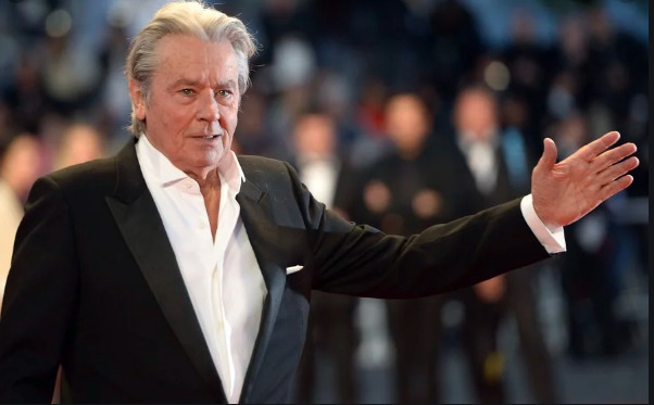 Ален Делон имал мозочен удар