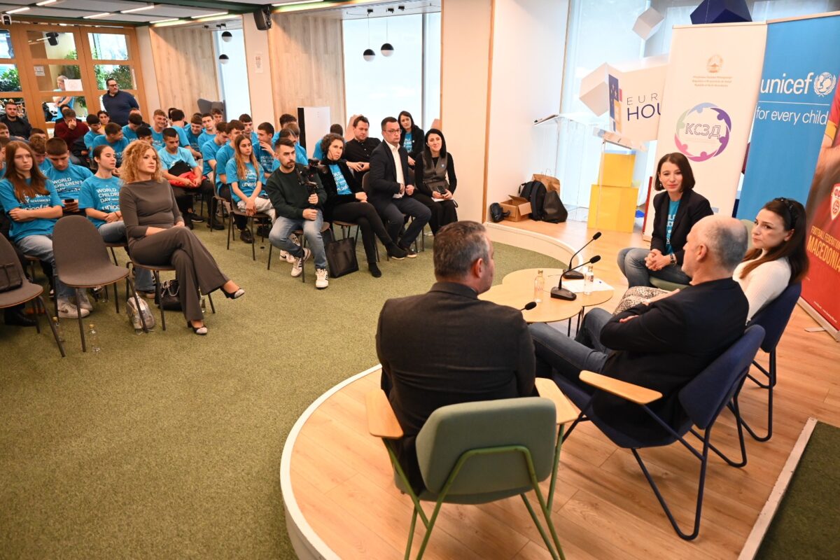 Има место за сите во нашиот тим – започна нова кампања против дискриминација во фyдбалот