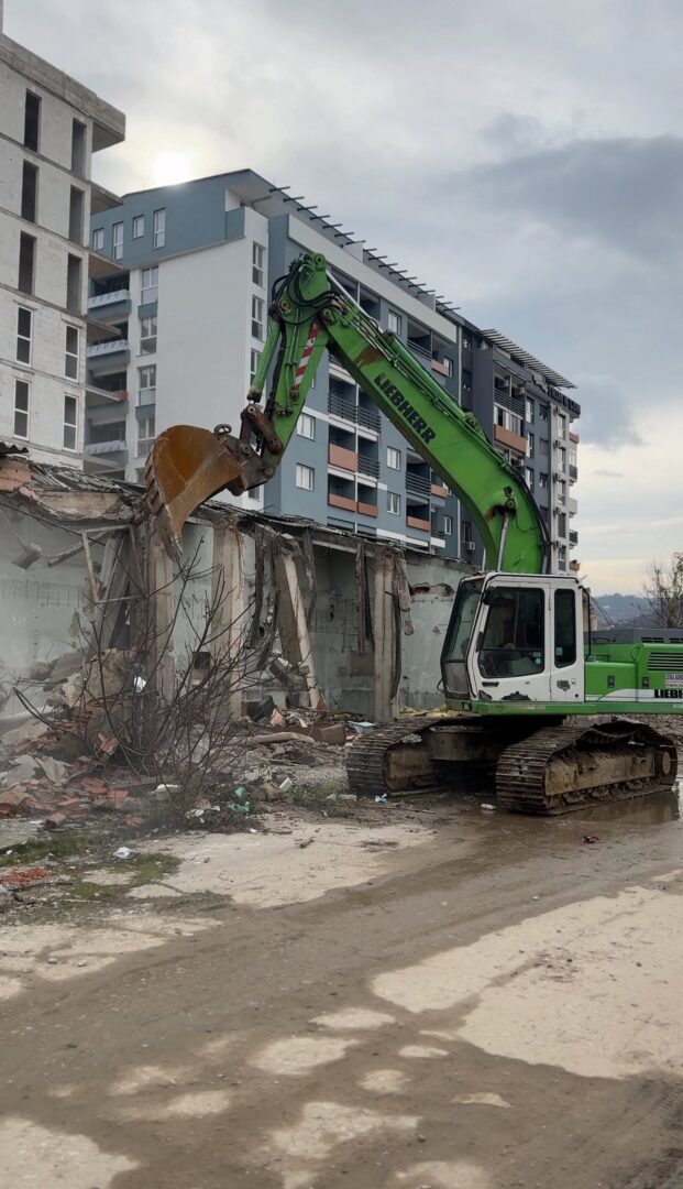 Општина Кисела Вода урна дивоградба во населбата 11 Октомври