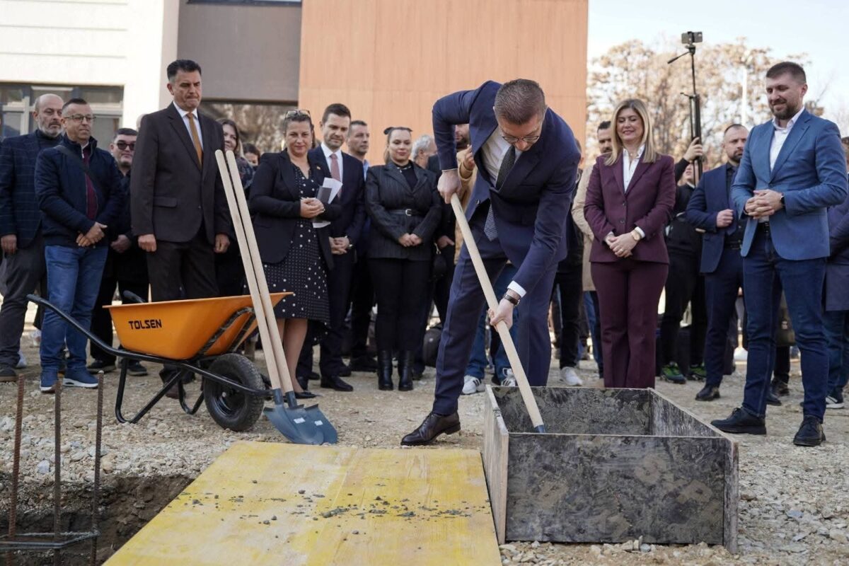 Поставен камен-темелник за новата спортска сала во ООУ „Блаже Конески“