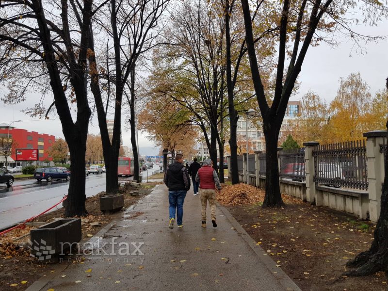 Продолжува периодот на променливо облачно време со локални врнежи од дожд