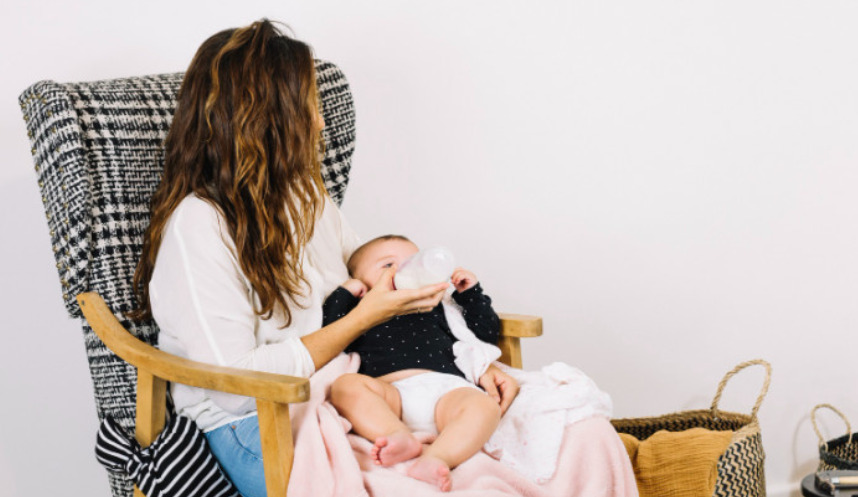 Русија планира да го признае мајчинството како вработување со полно работно време